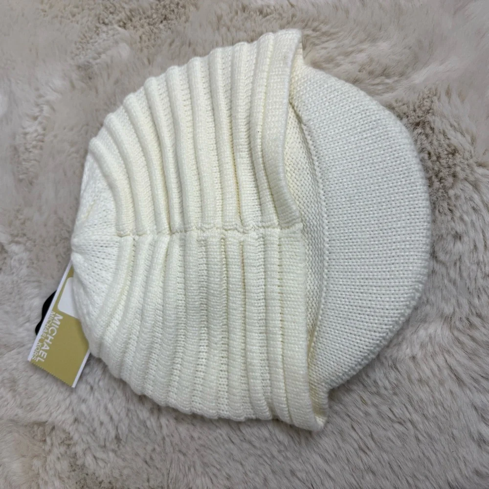 Michael Kors‎ Cream Ribbed Knit Newsboy Cap Gold Buckle Beanie Hat NWT O/S